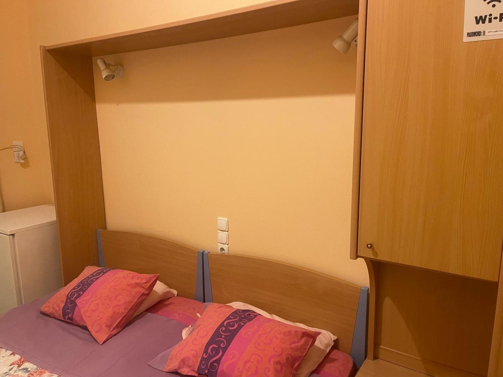 Pislis Rooms Kamena Vourla Exterior foto